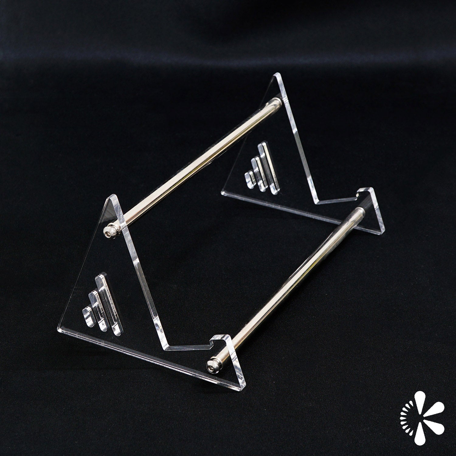 Kệ trưng bày Bàn phím (có foam chống trầy)